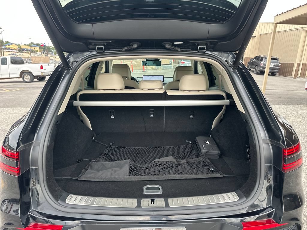 Used 2022 Genesis GV70 2.5T w/ Select Package AWD/4WD image 20