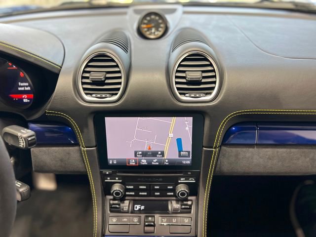 Used 2020 Porsche 718 Cayman GT4 RWD image 28