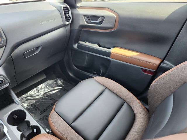 Certified 2025 Ford Bronco Sport Outer Banks w/ Outer Banks Tech Package+ AWD/4WD image 15