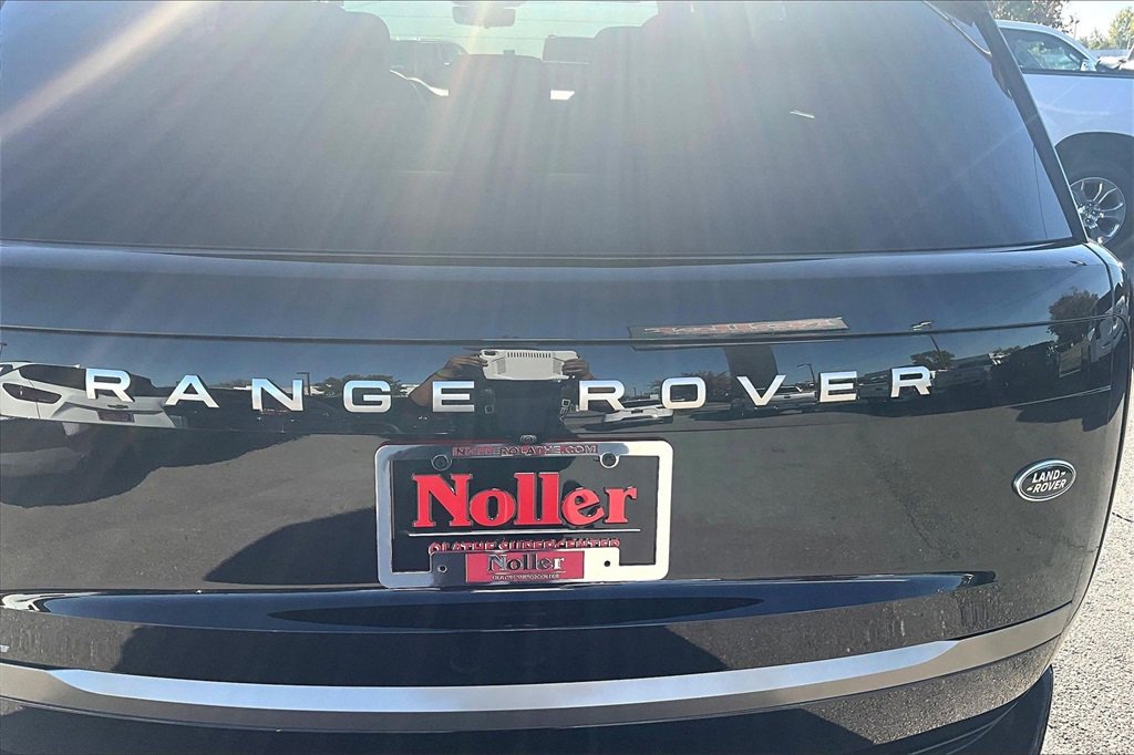 Used 2022 Land Rover Range Rover SE image 8