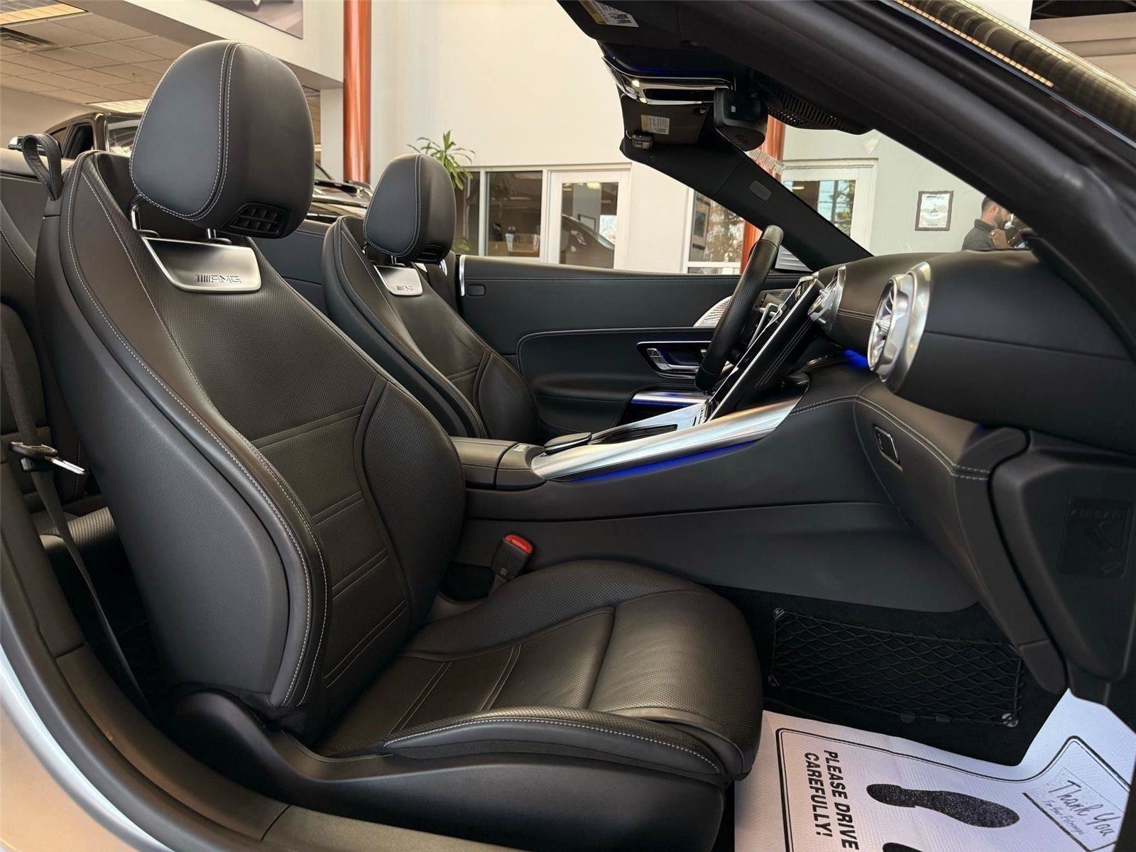 Used 2023 Mercedes-Benz SL 43 AMG w/ Driver Assistance Package image 28