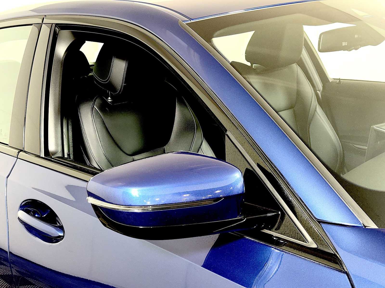 Certified 2023 BMW 330i xDrive Sedan w/ Convenience Package image 31