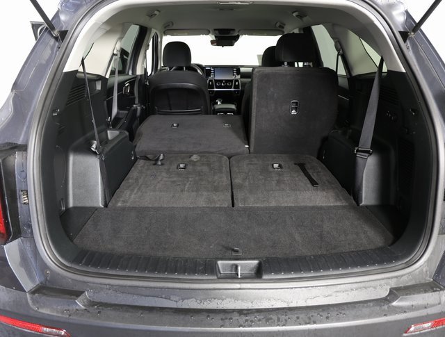 Used 2023 Kia Sorento LX image 8