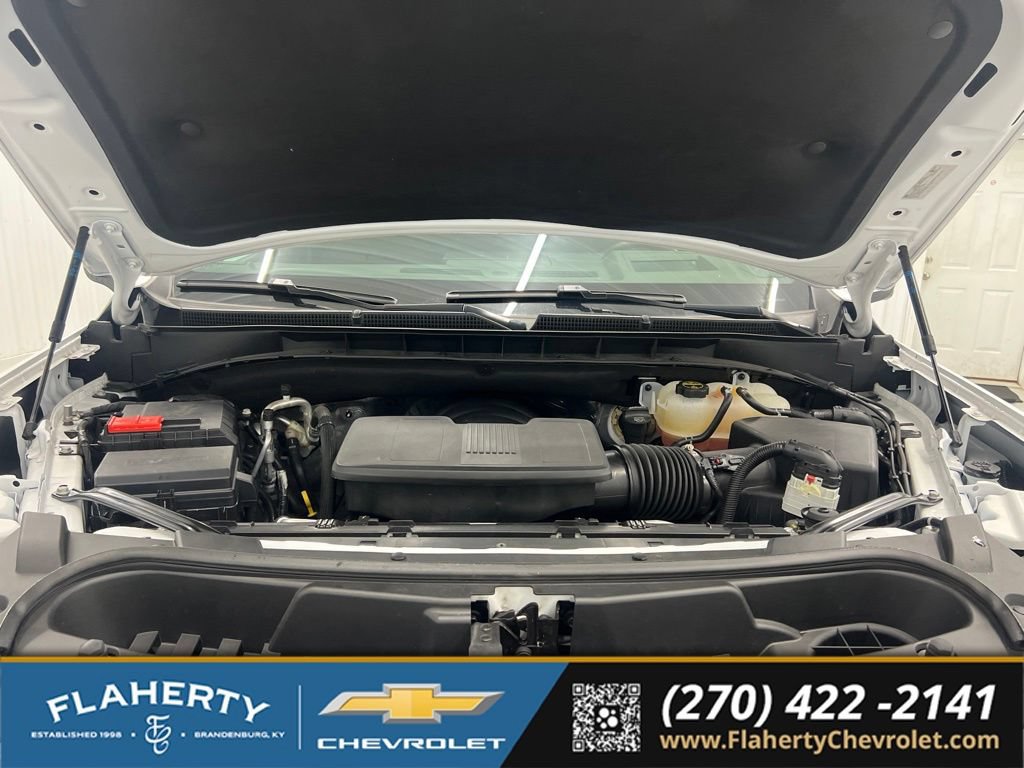 Used 2025 GMC Yukon XL Denali AWD/4WD image 16