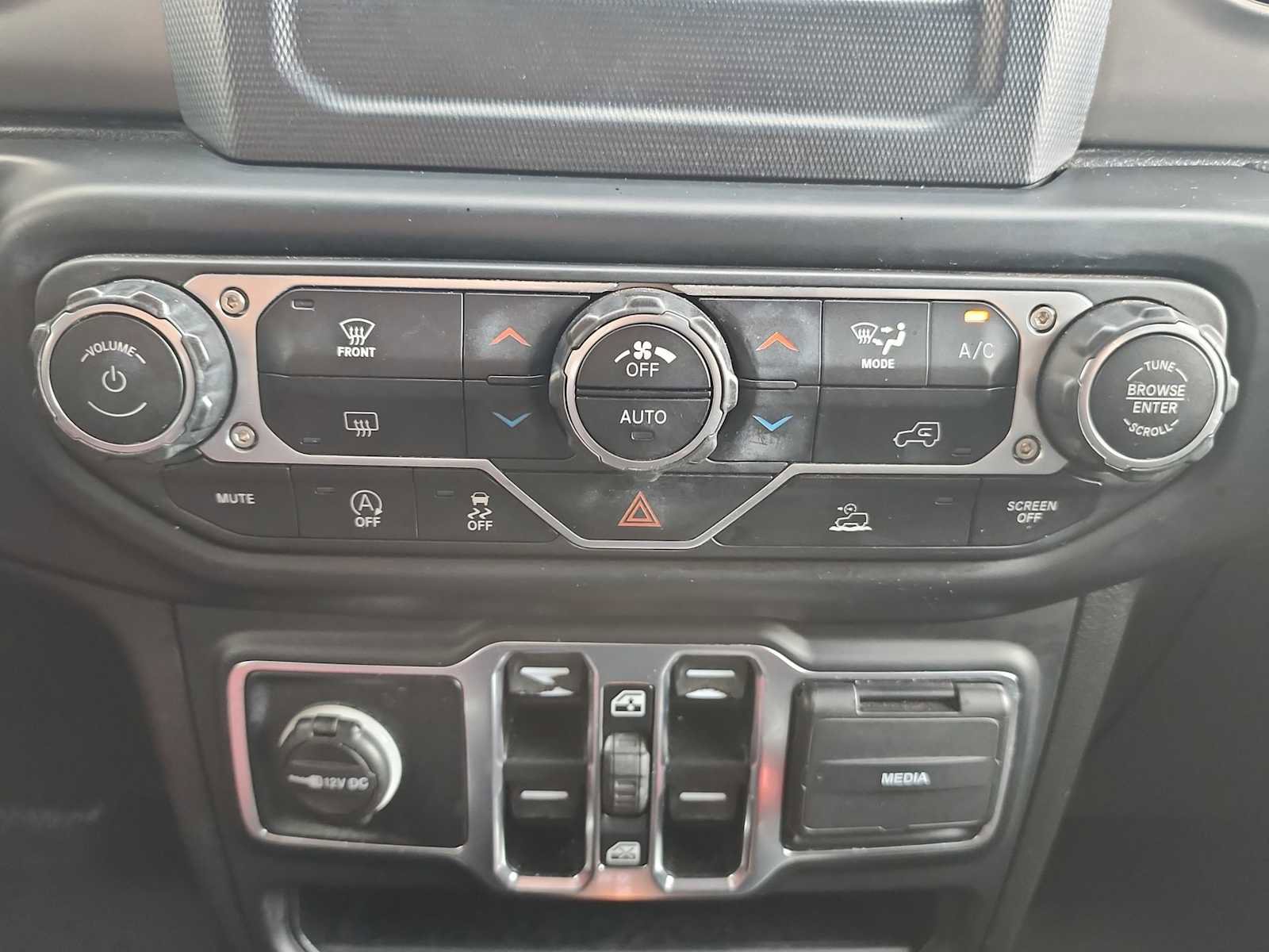 Used 2021 Jeep Wrangler Unlimited Willys image 19