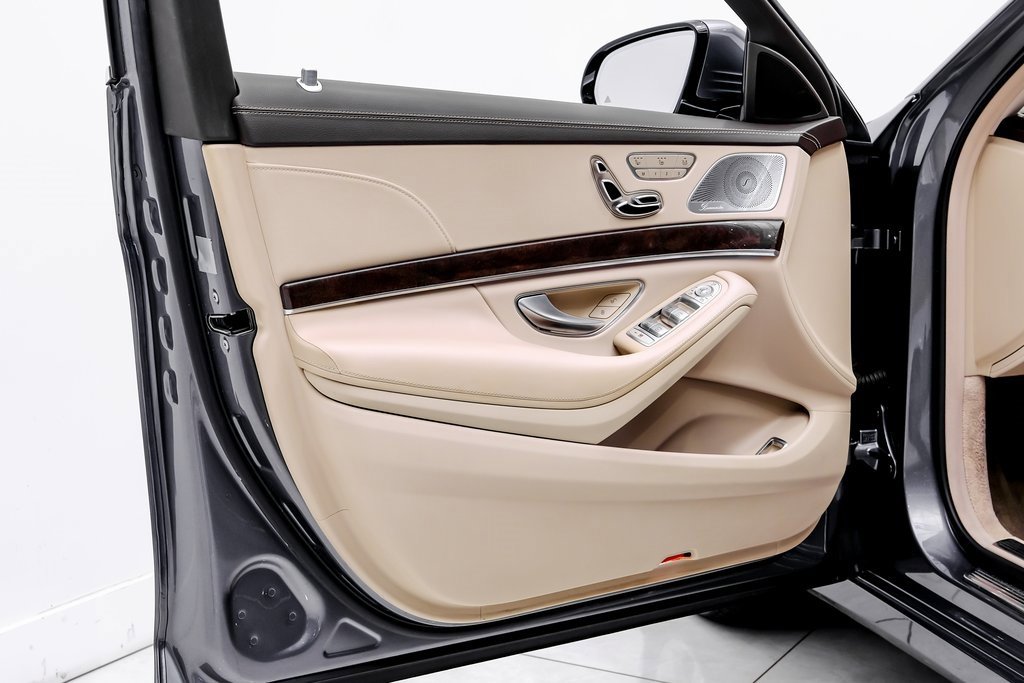 Used 2019 Mercedes-Benz S 560 4MATIC Sedan image 44