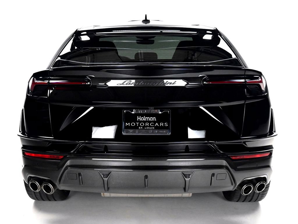 Used 2023 Lamborghini Urus Performante AWD/4WD image 30