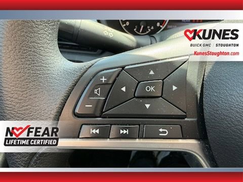 Used 2025 Nissan Altima 2.5 SV FWD image 25
