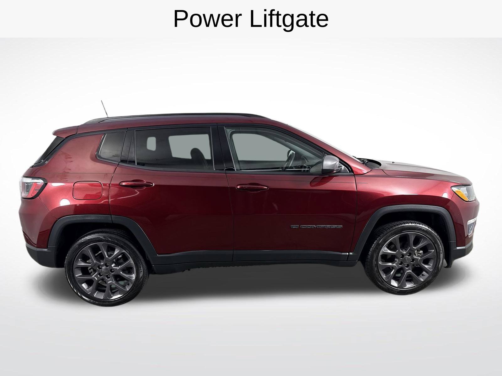 Used 2021 Jeep Compass Latitude w/ Sun and Sound Group AWD/4WD image 37