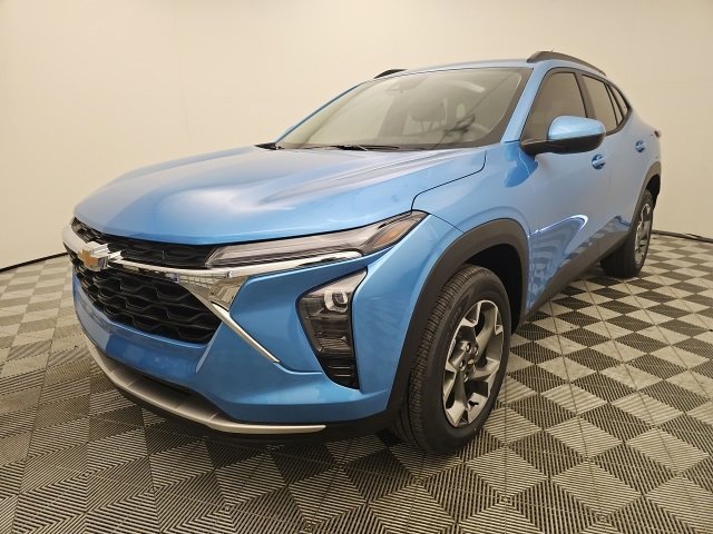 New 2025 Chevrolet Trax LT