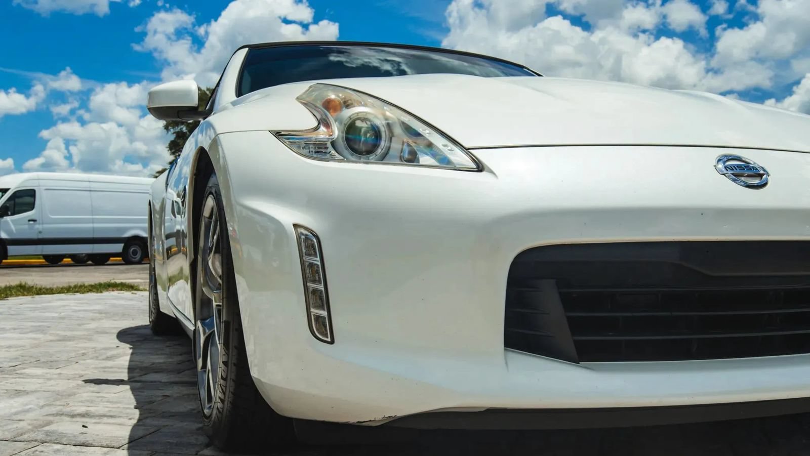 Used 2013 Nissan 370Z Touring w/ Sport Pkg RWD image 24