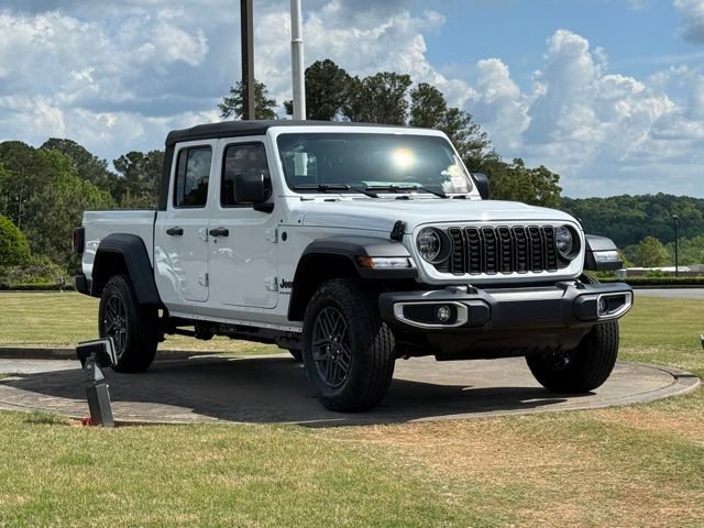 New 2026 Jeep Gladiator Sport