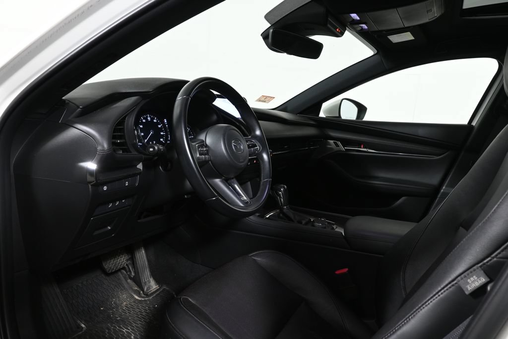 Used 2019 MAZDA MAZDA3 AWD Hatchback w/ Premium Pkg image 4