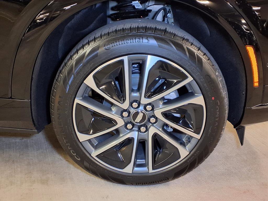 Used 2026 Cadillac Optiq Sport 2 image 5