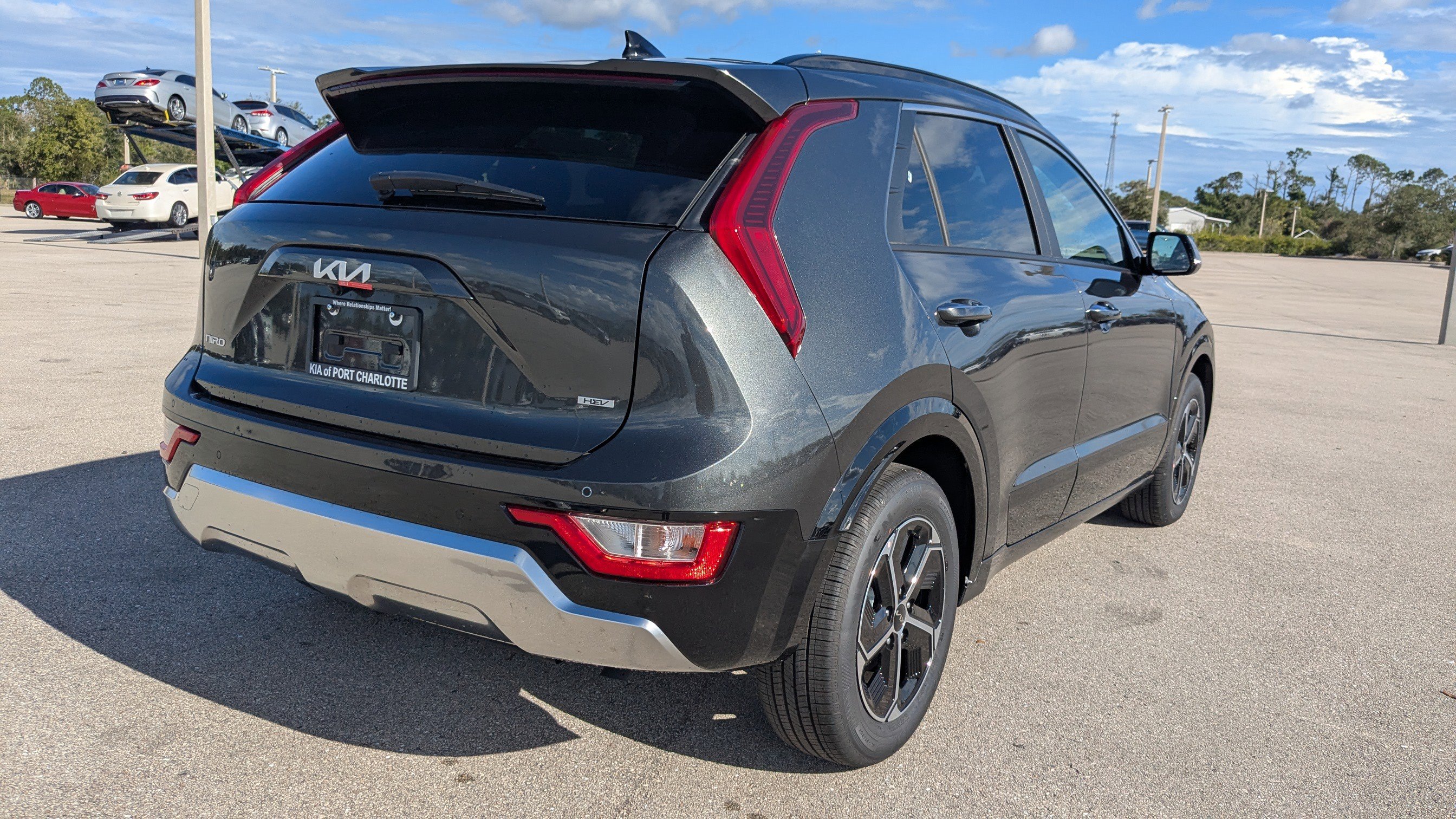 New 2025 Kia Niro SX image 5