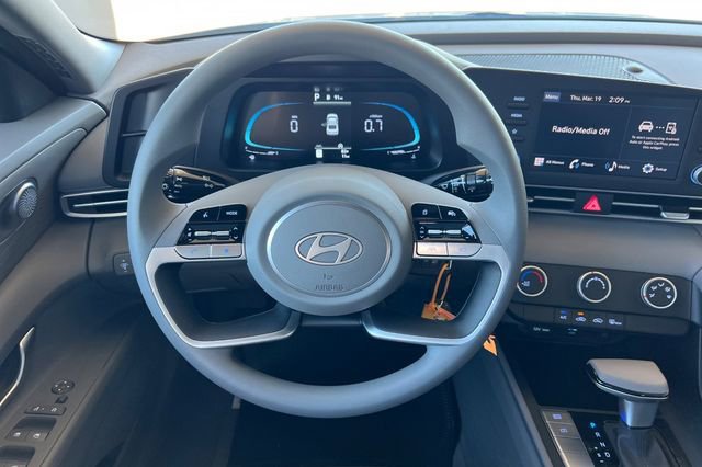 New 2026 Hyundai Elantra SE image 14