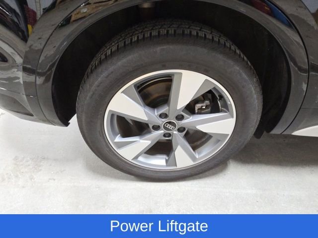 Used 2024 Audi Q5 2.0T Premium image 13