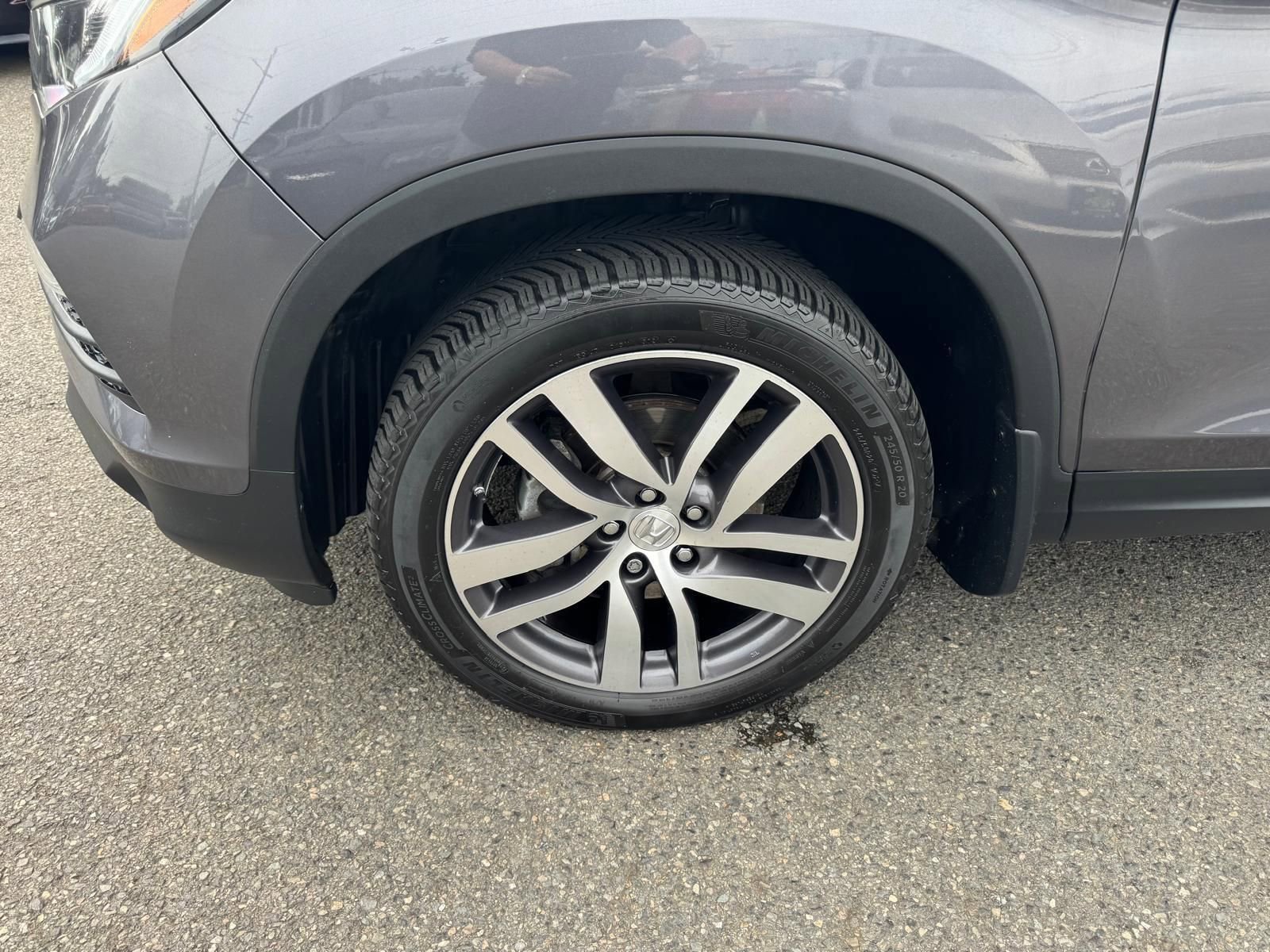 Used 2017 Honda Pilot Touring image 27
