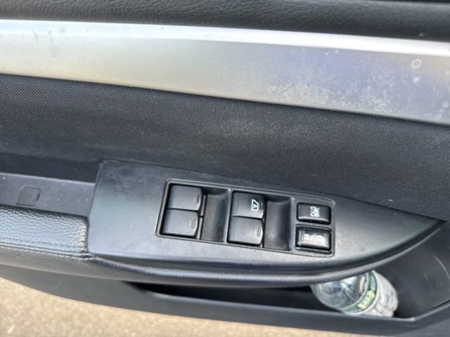 Used 2012 Subaru Legacy 2.5i Premium AWD/4WD image 8