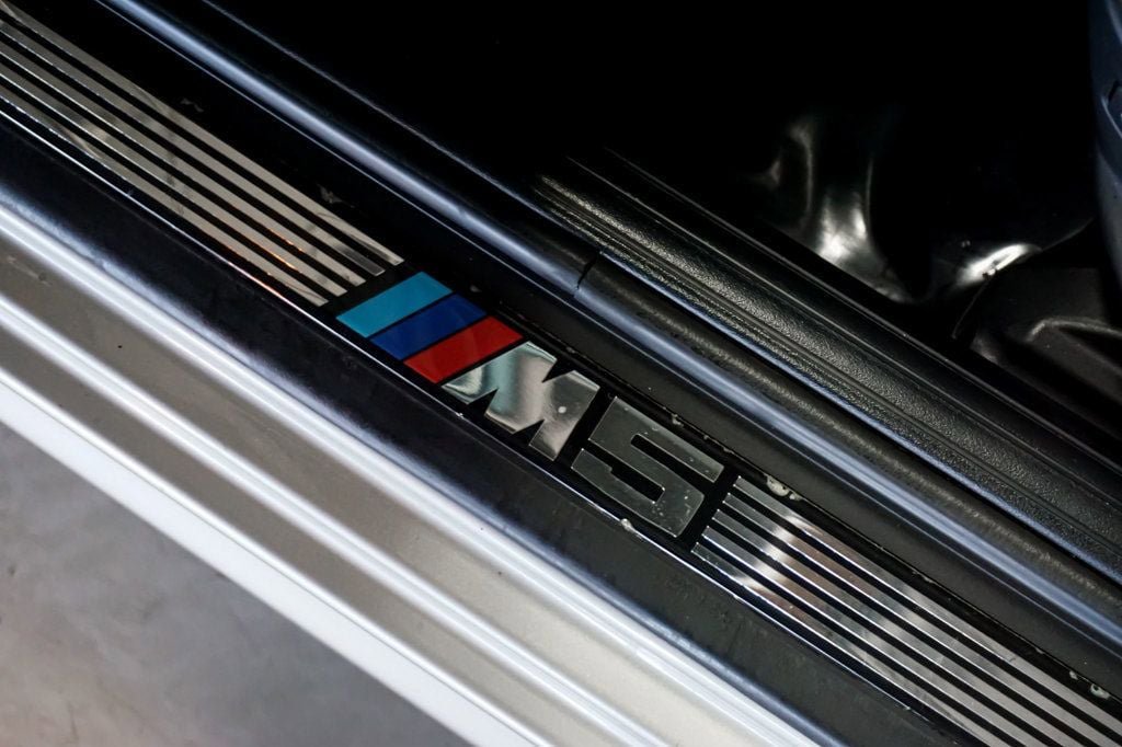 Used 2002 BMW M5 RWD image 69