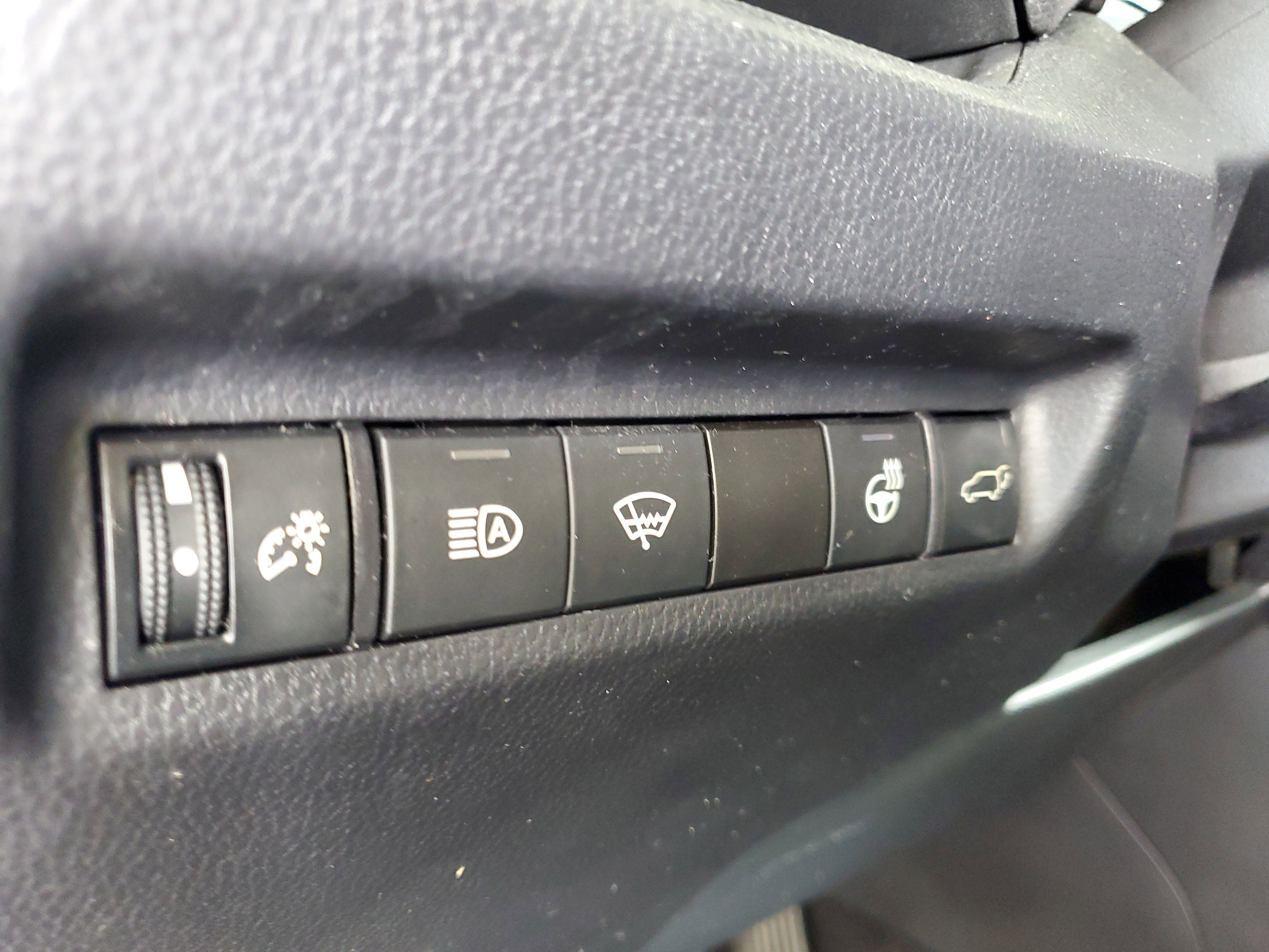 Used 2021 Toyota RAV4 XLE Premium FWD image 20