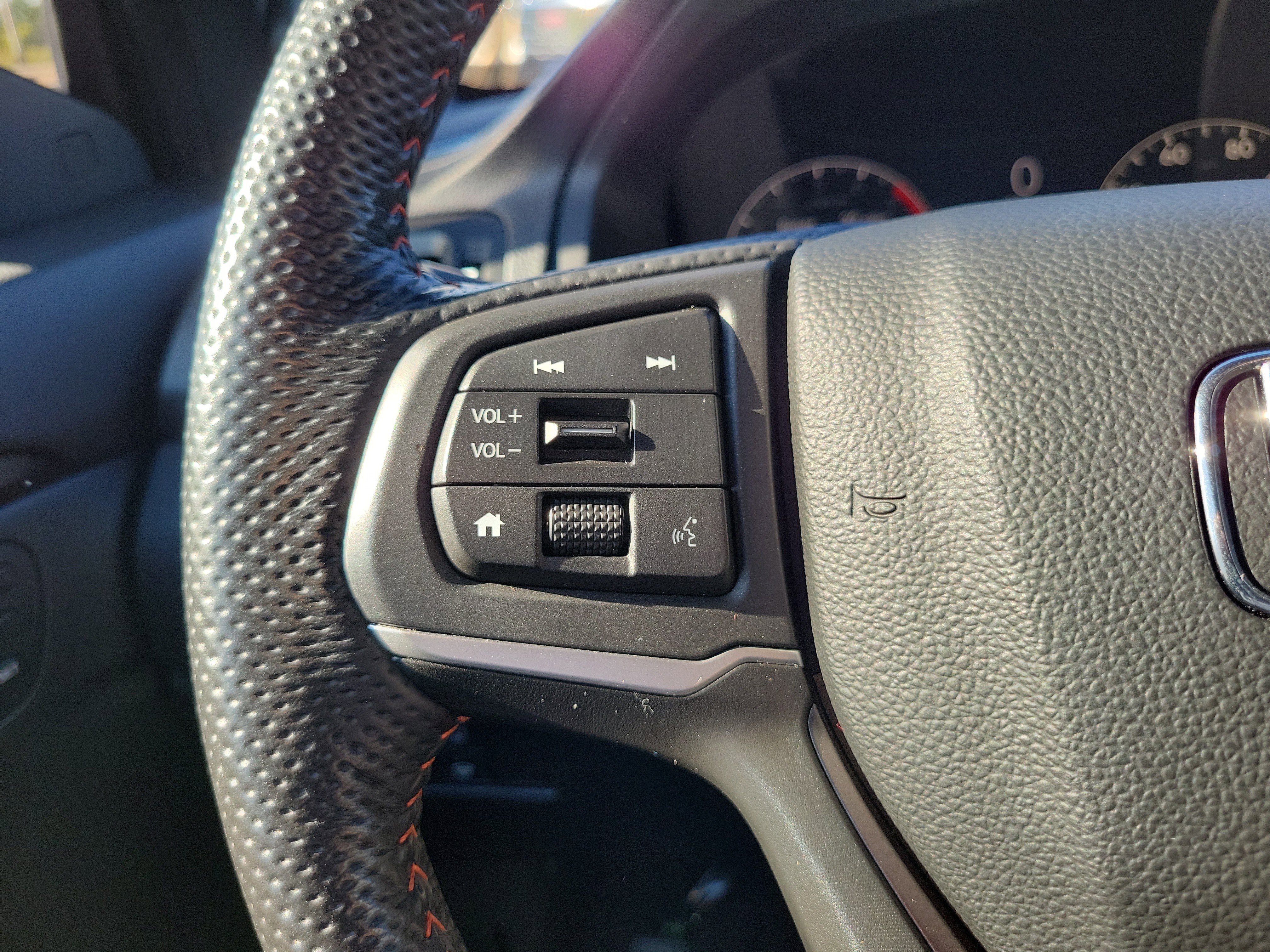 Used 2025 Honda Ridgeline TrailSport image 19