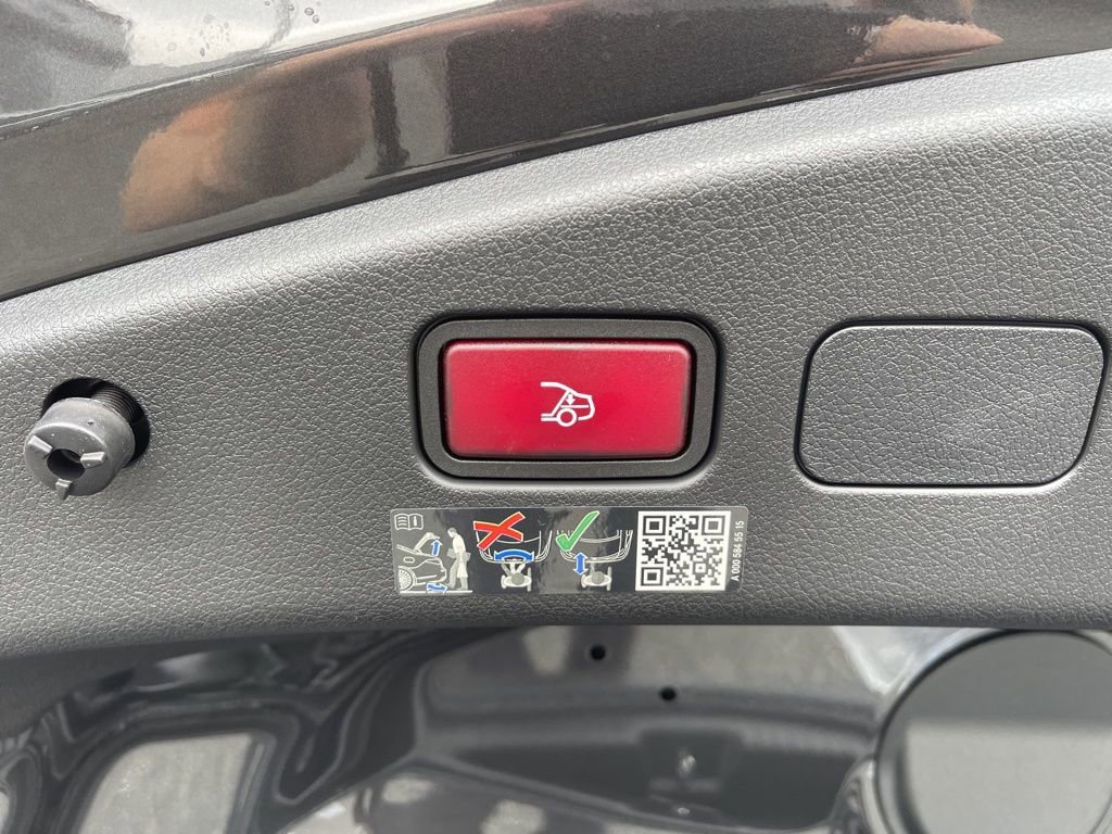 New 2026 Mercedes-Benz CLE 300 4MATIC Cabriolet image 31