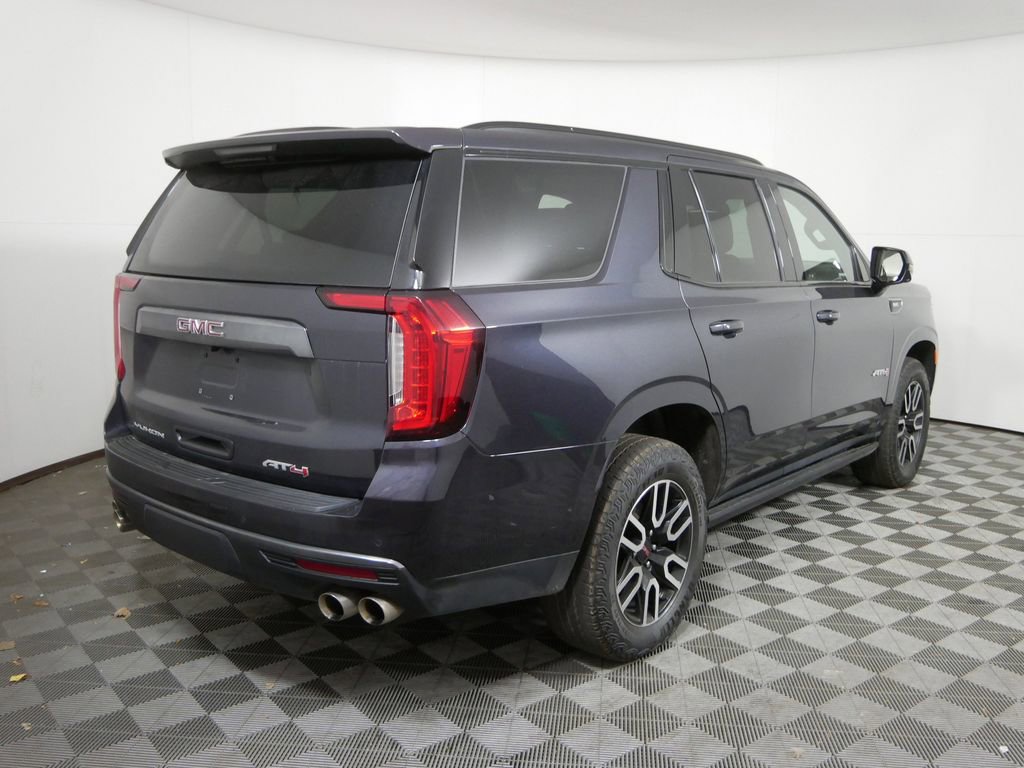 Used 2023 GMC Yukon AT4 image 3