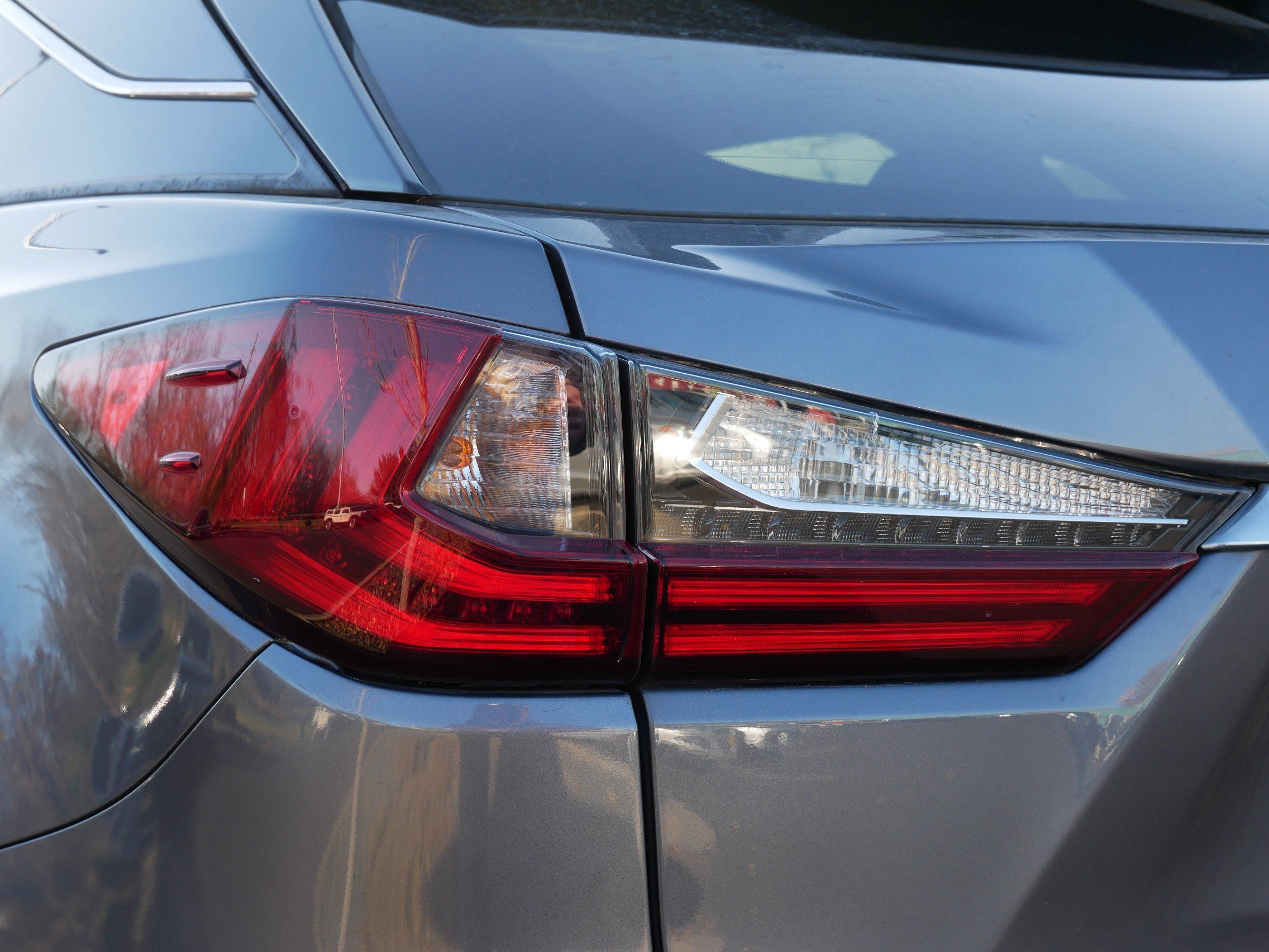 Used 2022 Lexus RX 450h AWD w/ Premium Package image 17