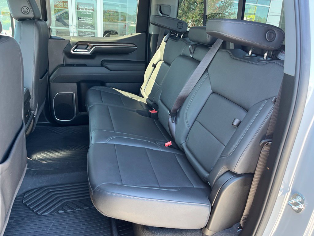 Used 2024 Chevrolet Silverado 1500 RST AWD/4WD image 17