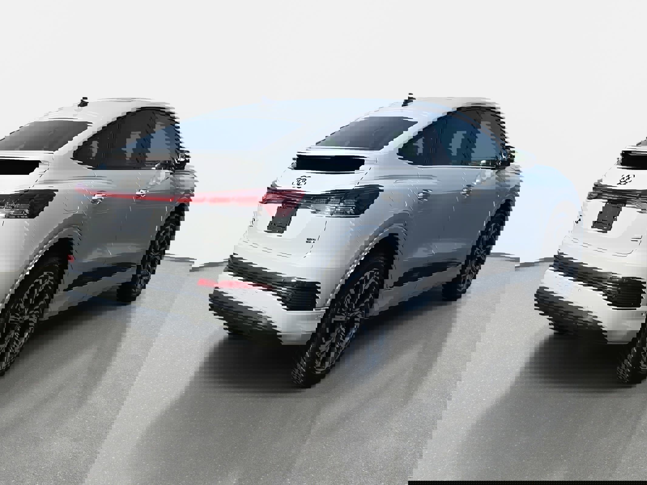 Used 2023 Audi Q4 e-tron Prestige w/ Black Optic Package image 5