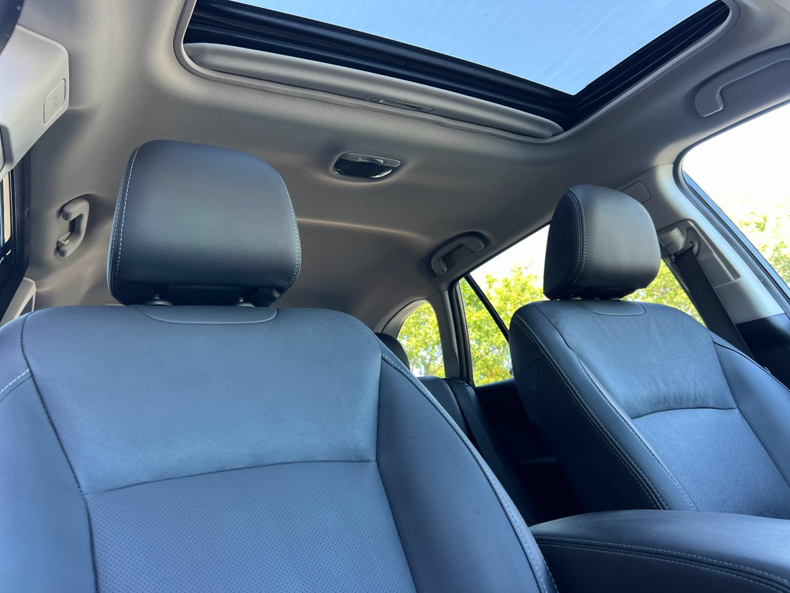 Used 2016 Subaru Outback 2.5i Limited AWD/4WD image 17