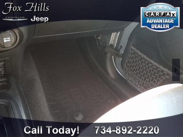 Used 2016 Jeep Wrangler Rubicon AWD/4WD image 21