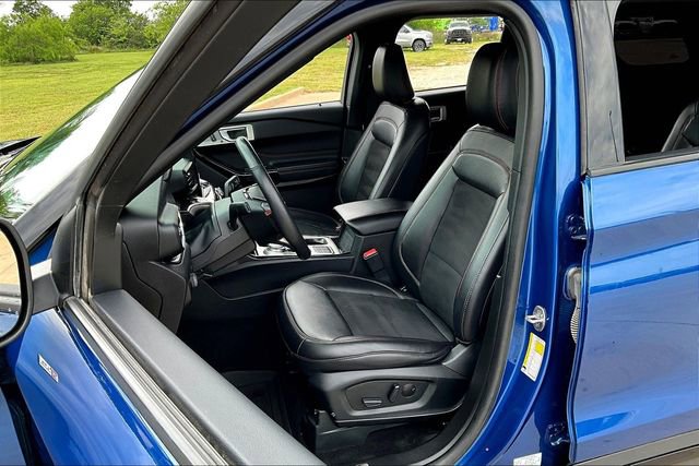 Used 2023 Ford Explorer ST-Line w/ Class IV Trailer Tow Package RWD image 25