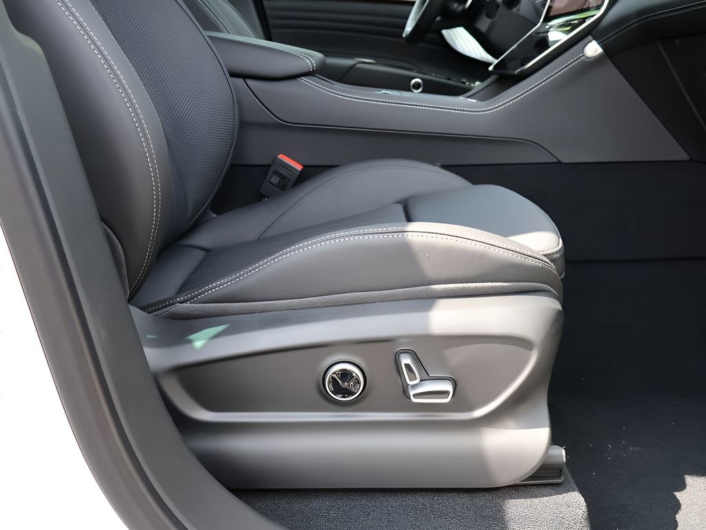 New 2026 Maserati Grecale Folgore AWD/4WD image 13
