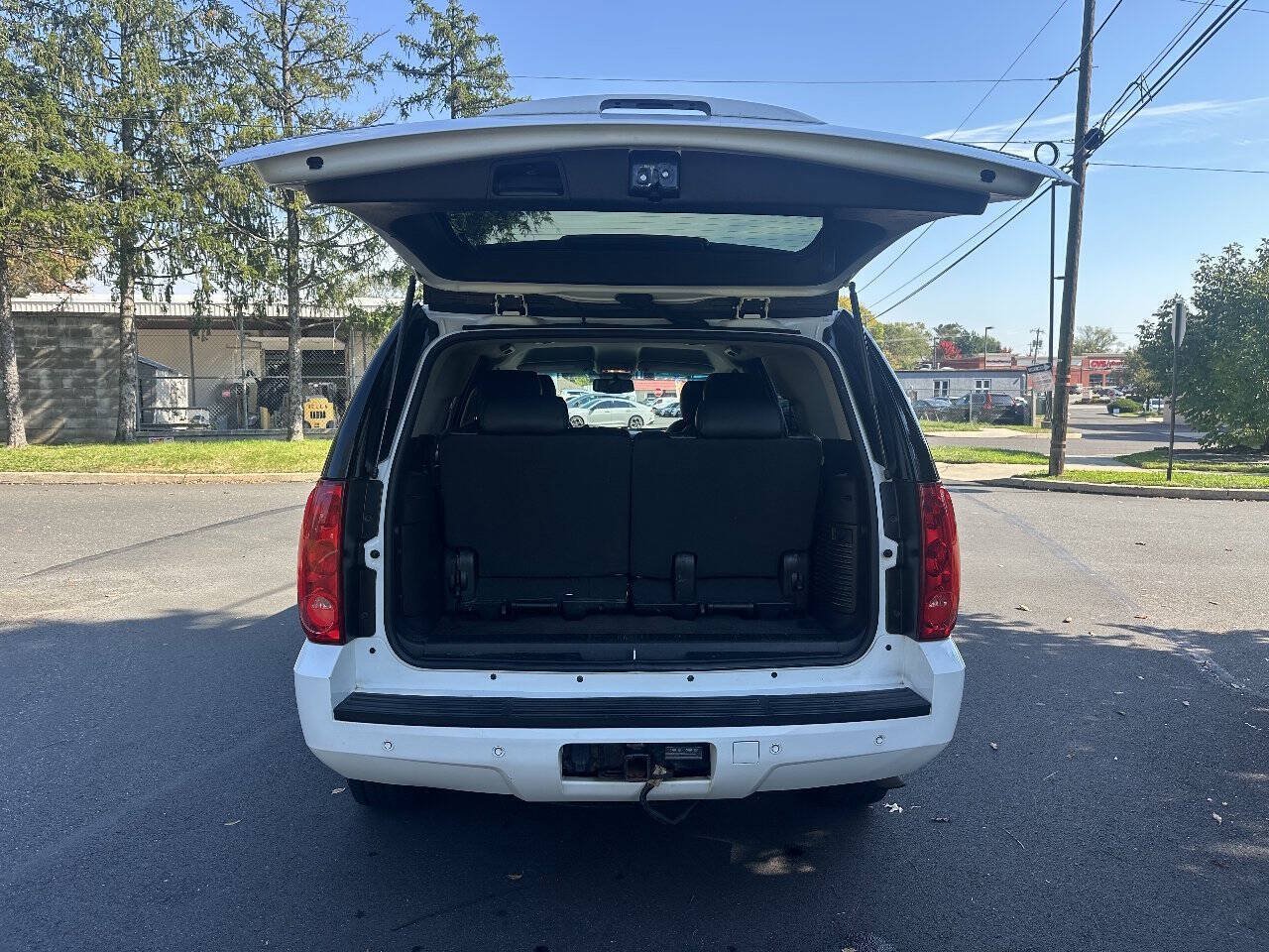 Used 2014 GMC Yukon SLT AWD/4WD image 6