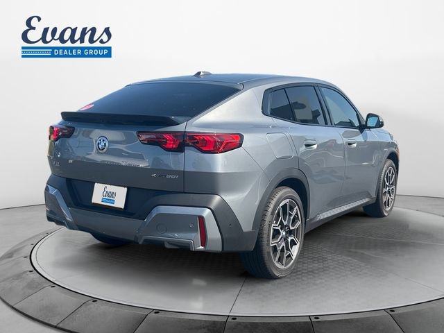 New 2025 BMW X2 xDrive28i w/ Technology Package AWD/4WD image 6