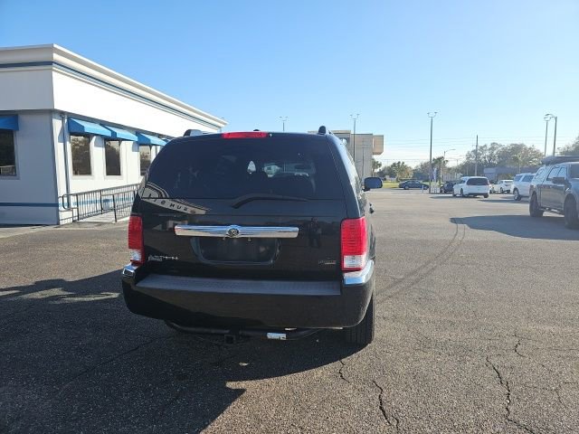 Used 2007 Chrysler Aspen Limited image 3