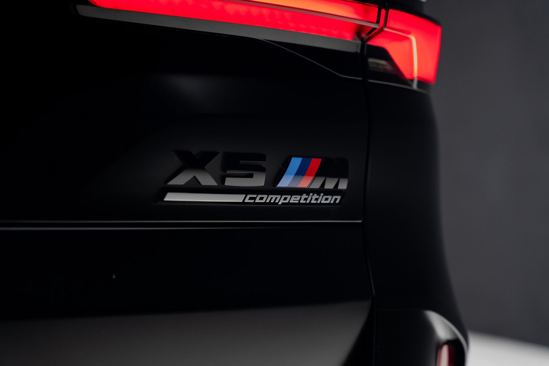Used 2024 BMW X5 M Competition w/ Executive Package AWD/4WD image 32