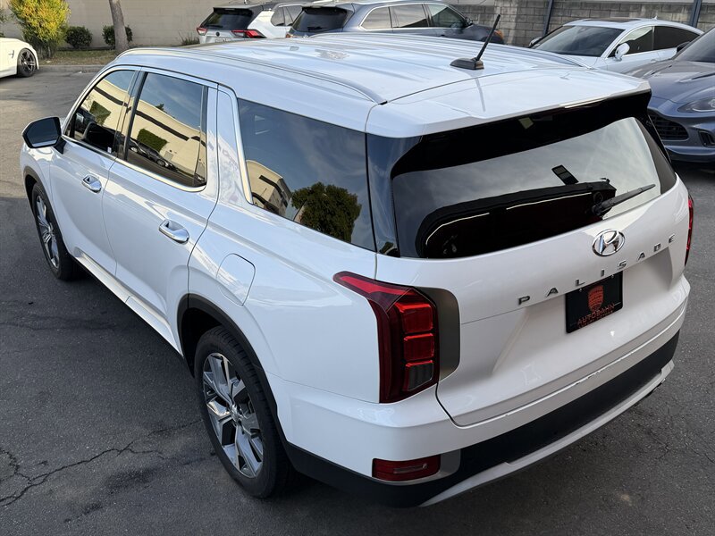 Used 2020 Hyundai Palisade SEL w/ Premium Package FWD image 13