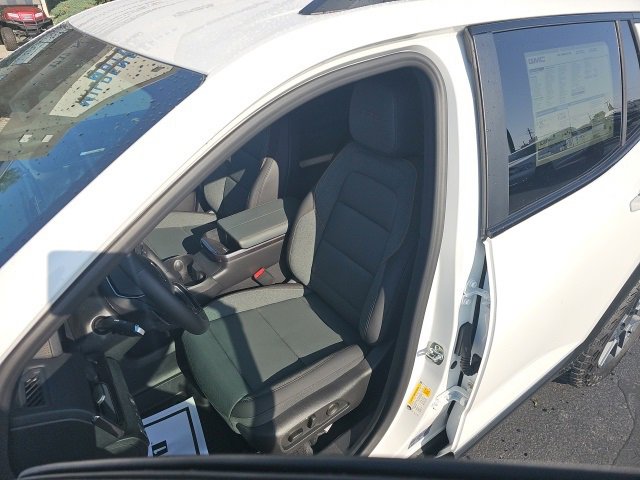 New 2026 GMC Terrain AT4 w/ LPO, Floor Liner Package image 30