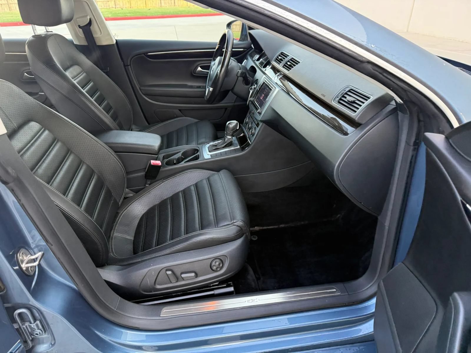 Used 2017 Volkswagen CC Sport FWD image 17