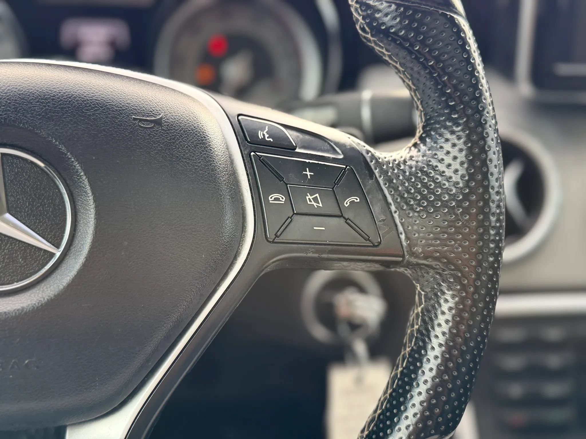 Used 2015 Mercedes-Benz GLA 250 image 35