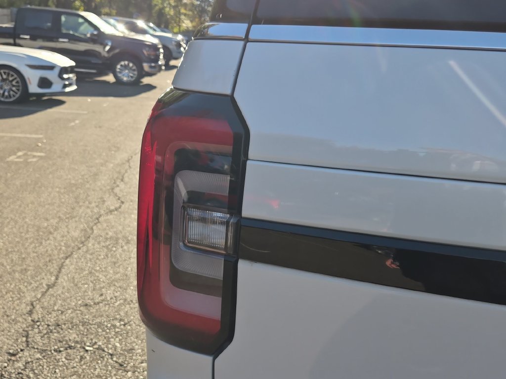Used 2023 Ford Expedition Max Limited AWD/4WD image 10