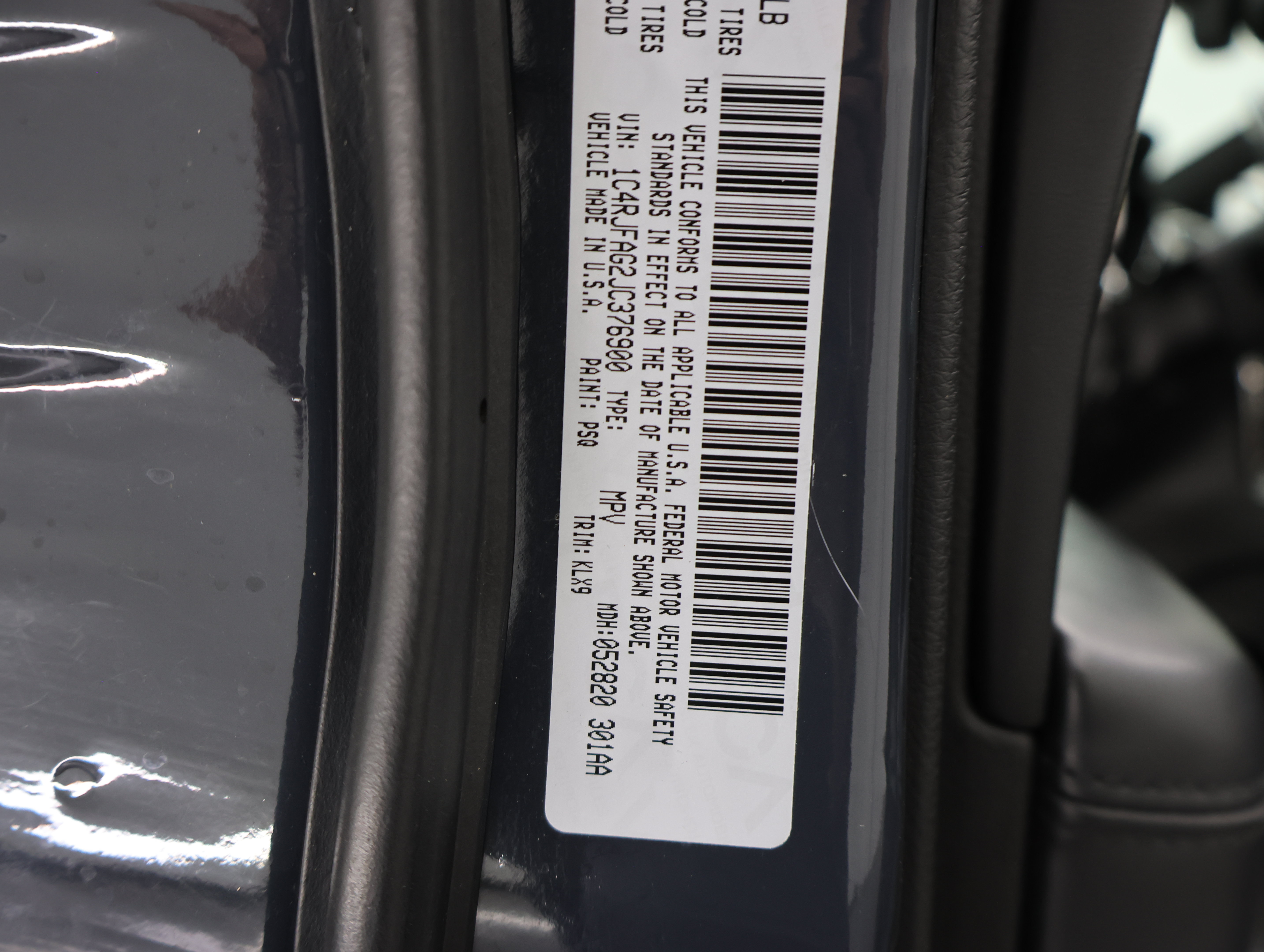 Used 2018 Jeep Grand Cherokee Altitude AWD/4WD image 60