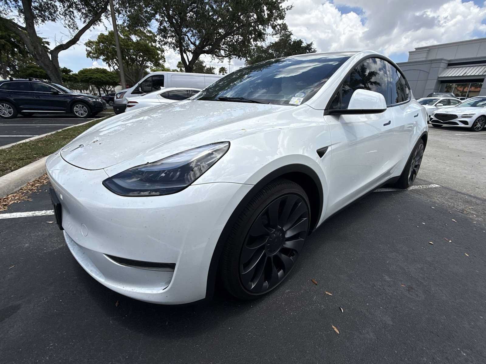 Used 2025 Tesla Model Y Performance AWD/4WD image 5