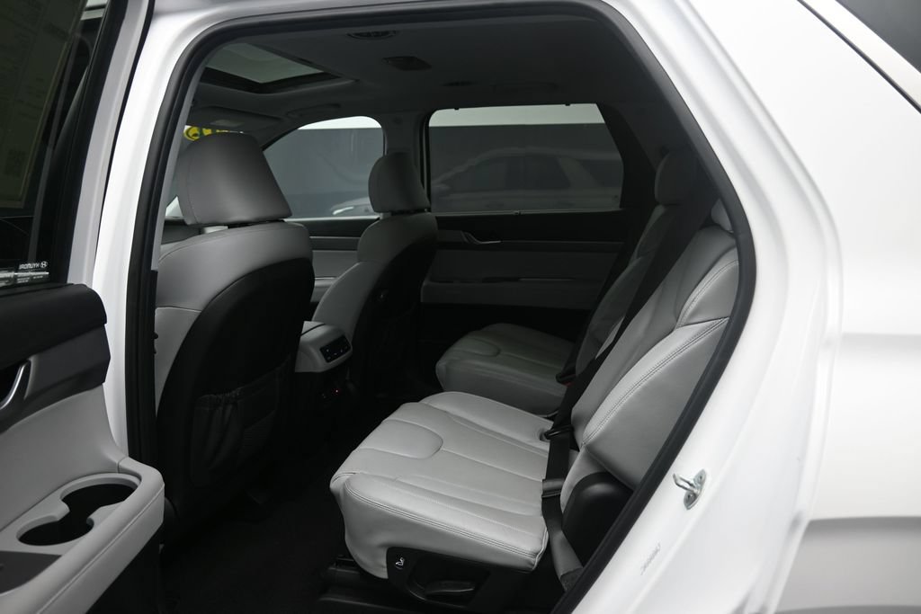 Used 2022 Hyundai Palisade SEL w/ Premium Package FWD image 28