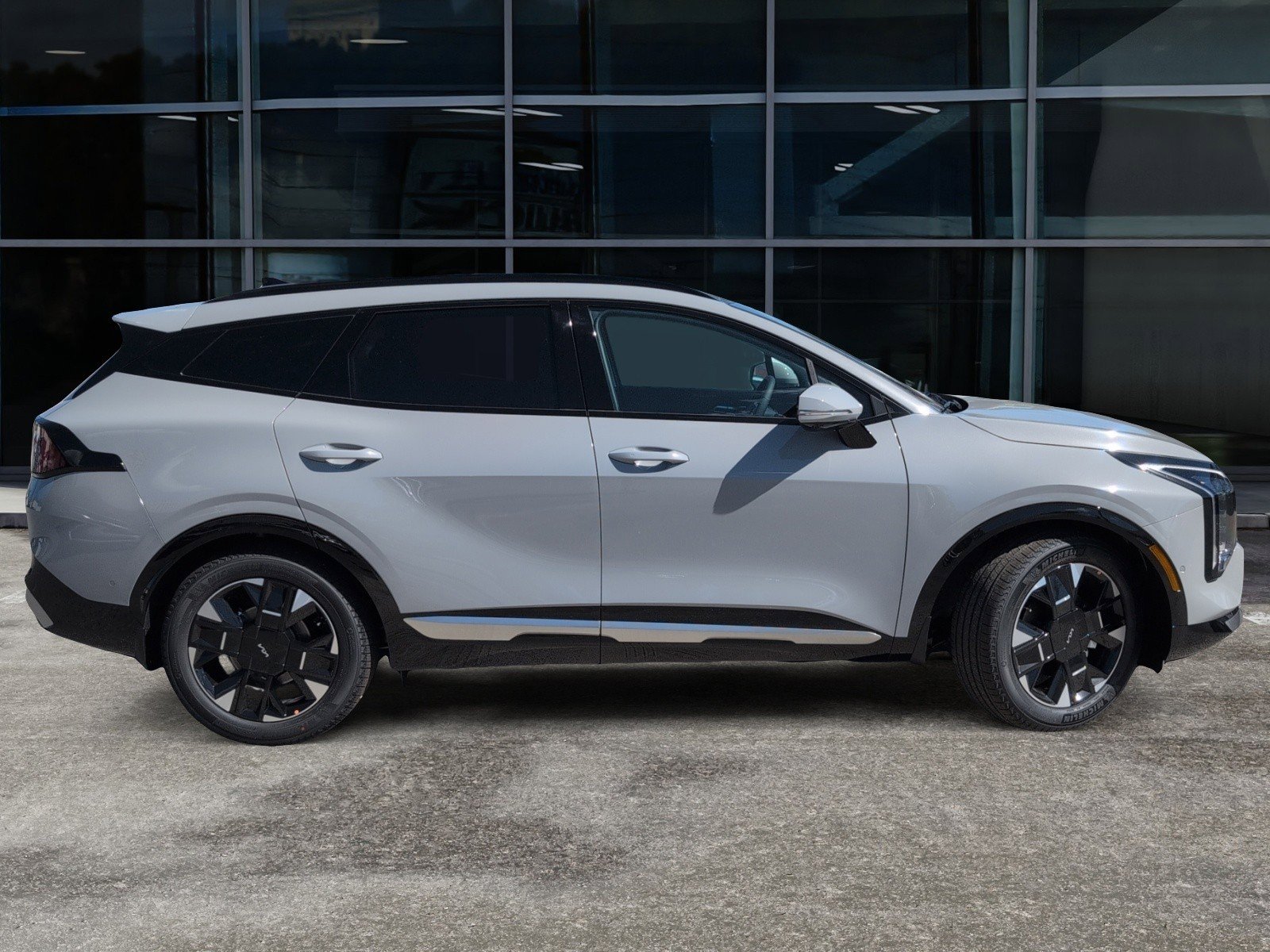 New 2026 Kia Sportage SX image 3