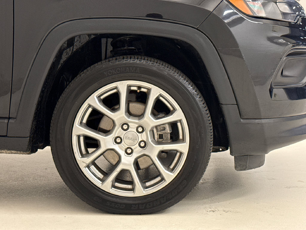 Used 2022 Jeep Compass Latitude AWD/4WD image 6