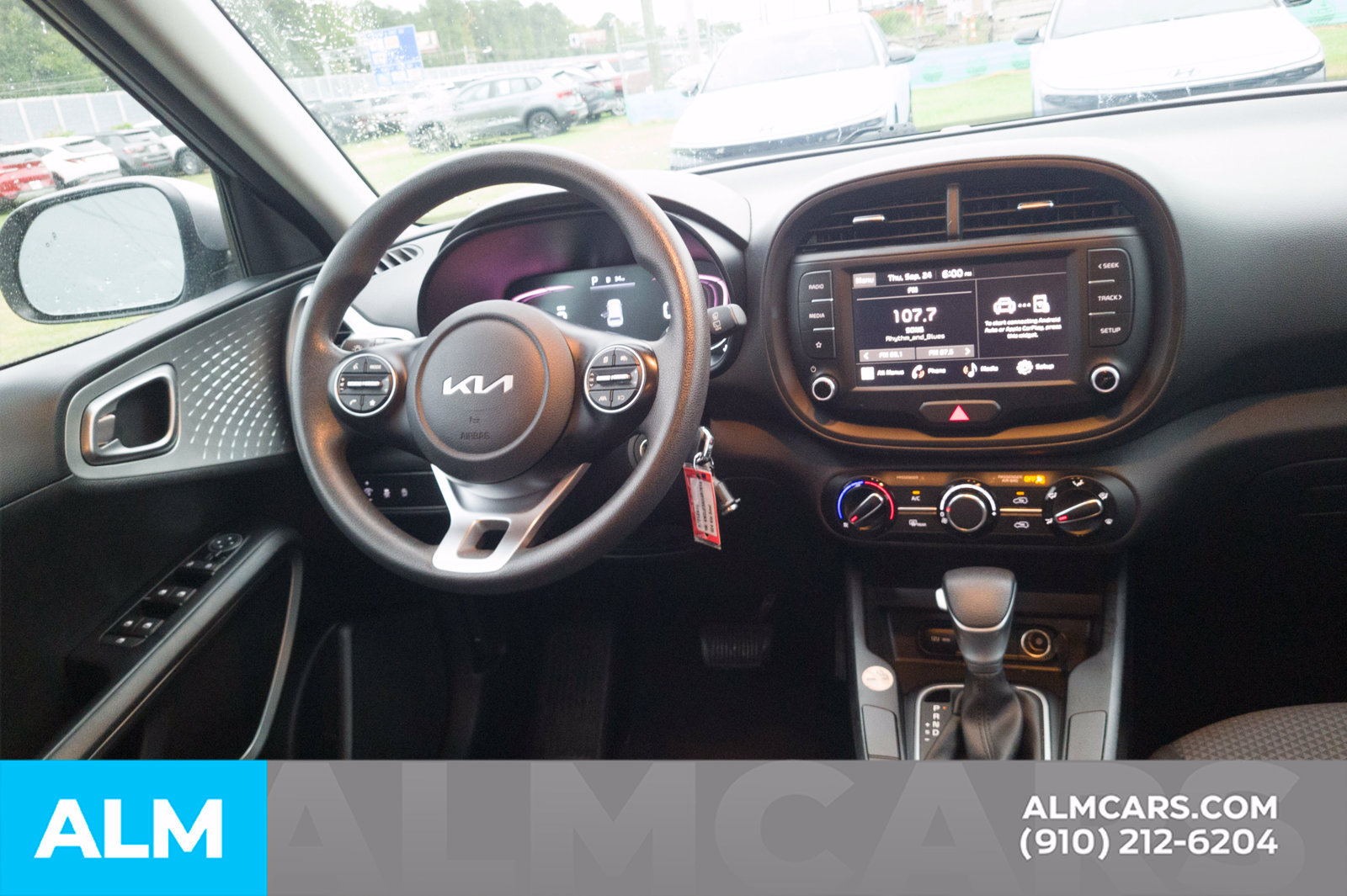 Used 2024 Kia Soul LX w/ Option Group 015 FWD image 20